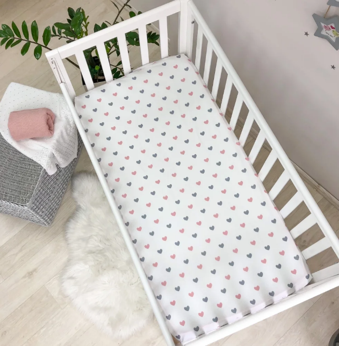 Husa saltea patuț bebe copii din bumbac 120 x 60 cm, Inimioare roz-gri (1)